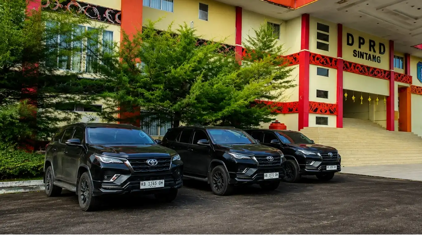Sewa Mobil VIP